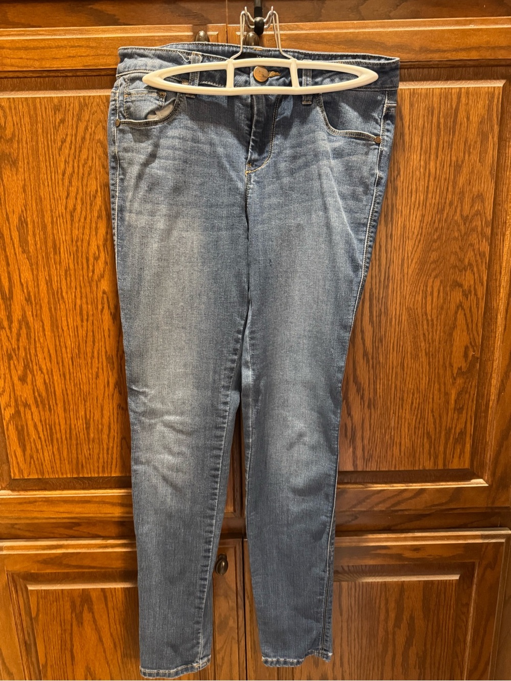 Classic Blue Women's Jeans - Slim Fit